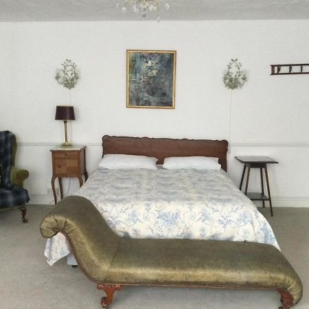 Garden Flat 1 Bed and Breakfast Λαντούντνο Εξωτερικό φωτογραφία