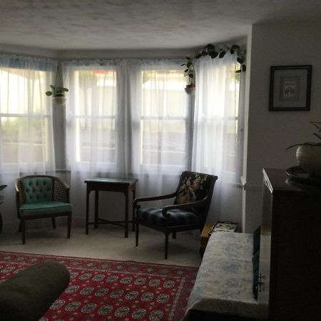 Garden Flat 1 Bed and Breakfast Λαντούντνο Εξωτερικό φωτογραφία